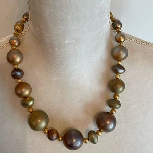 Lovely Vintage VCLM Gold Toned Beads in Different Sizes. Branded.